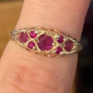 9k yellow gold natural ruby ring size 5